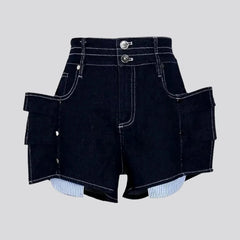 Exposed-pockets jean shorts