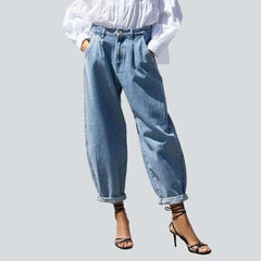 Short women's baggy denim pants