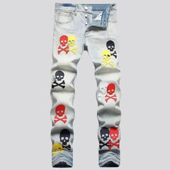 Skull-embroidery mid-waist jeans for men