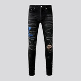 Fashionable mid-rise men's jeans