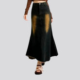 Fashionable raw hem denim skirt