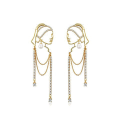 Girl with a Pearl Earrings