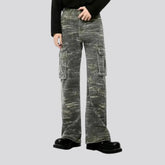 Mid rise stylish denim pants for men