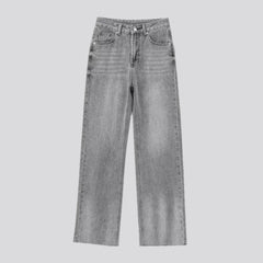Vintage sanded jeans for ladies