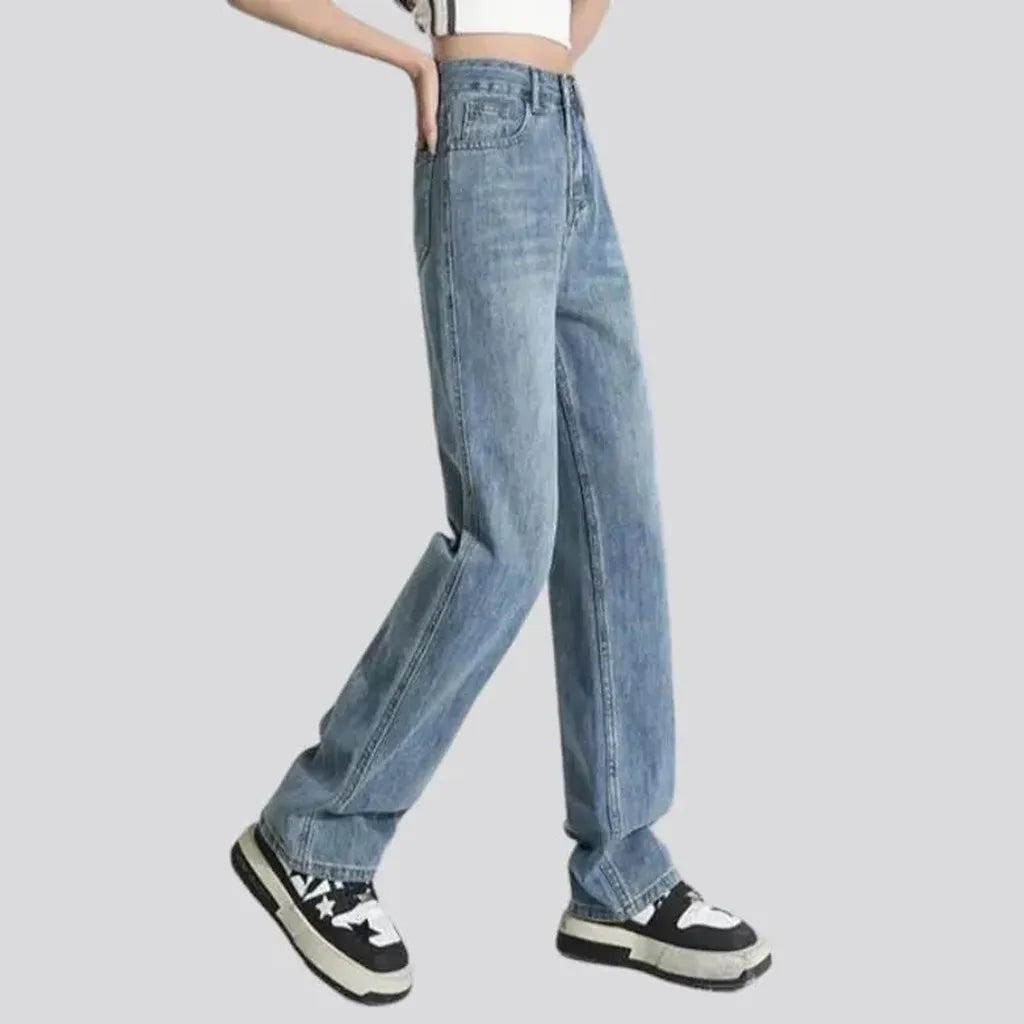 Sanded baggy jeans for women
