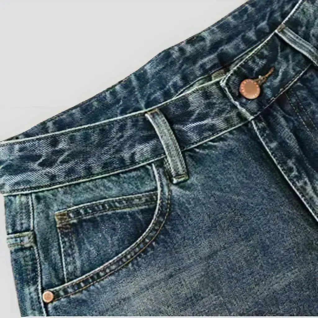 Moderate-dye mid waisted jeans for men