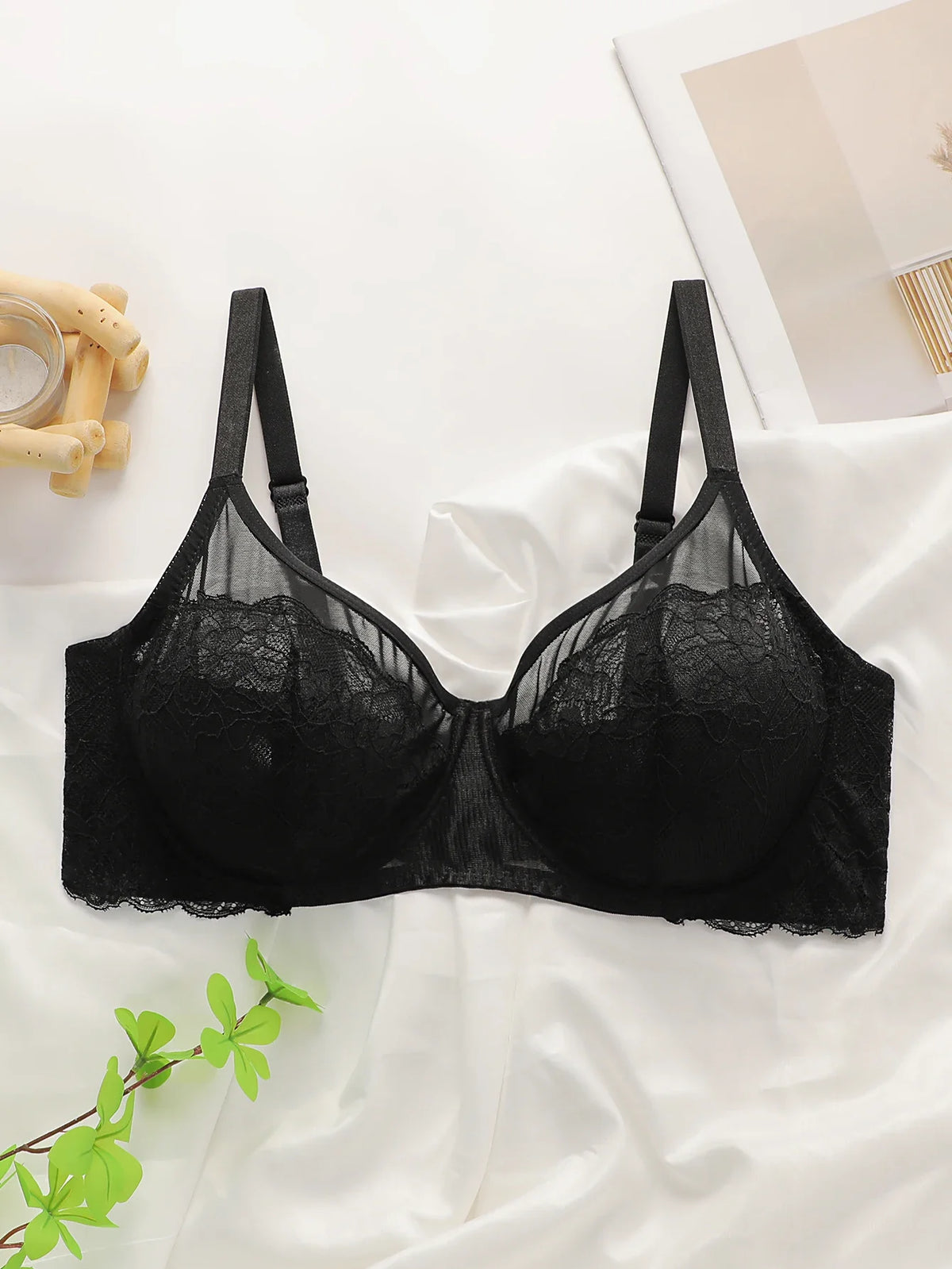 Ladies' sexy embroidered lace plus size Underwear