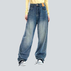 Medium-wash jeans for ladies
