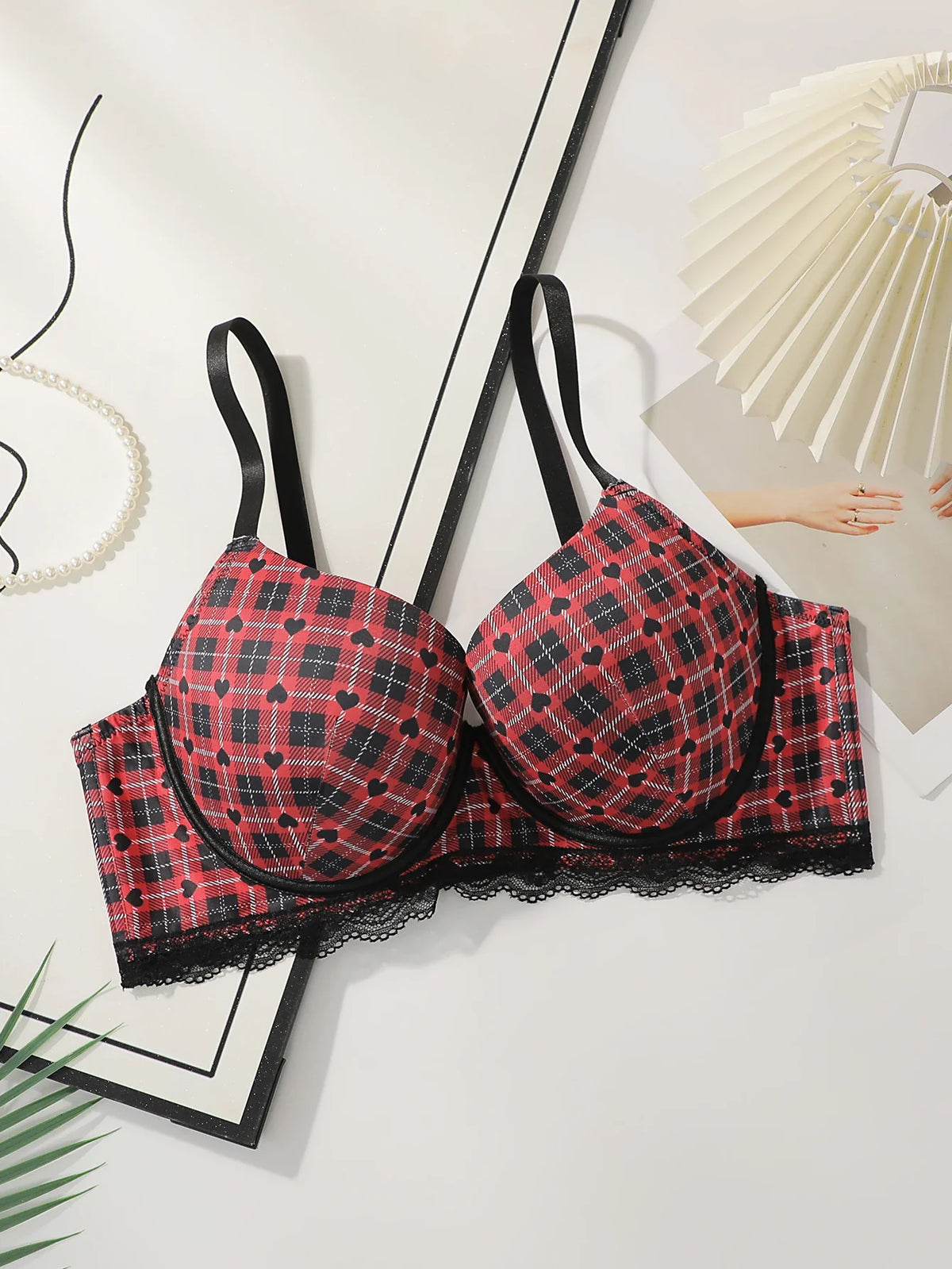 Sexy Embroidered Checkered Heart-shaped Plus Size Bra