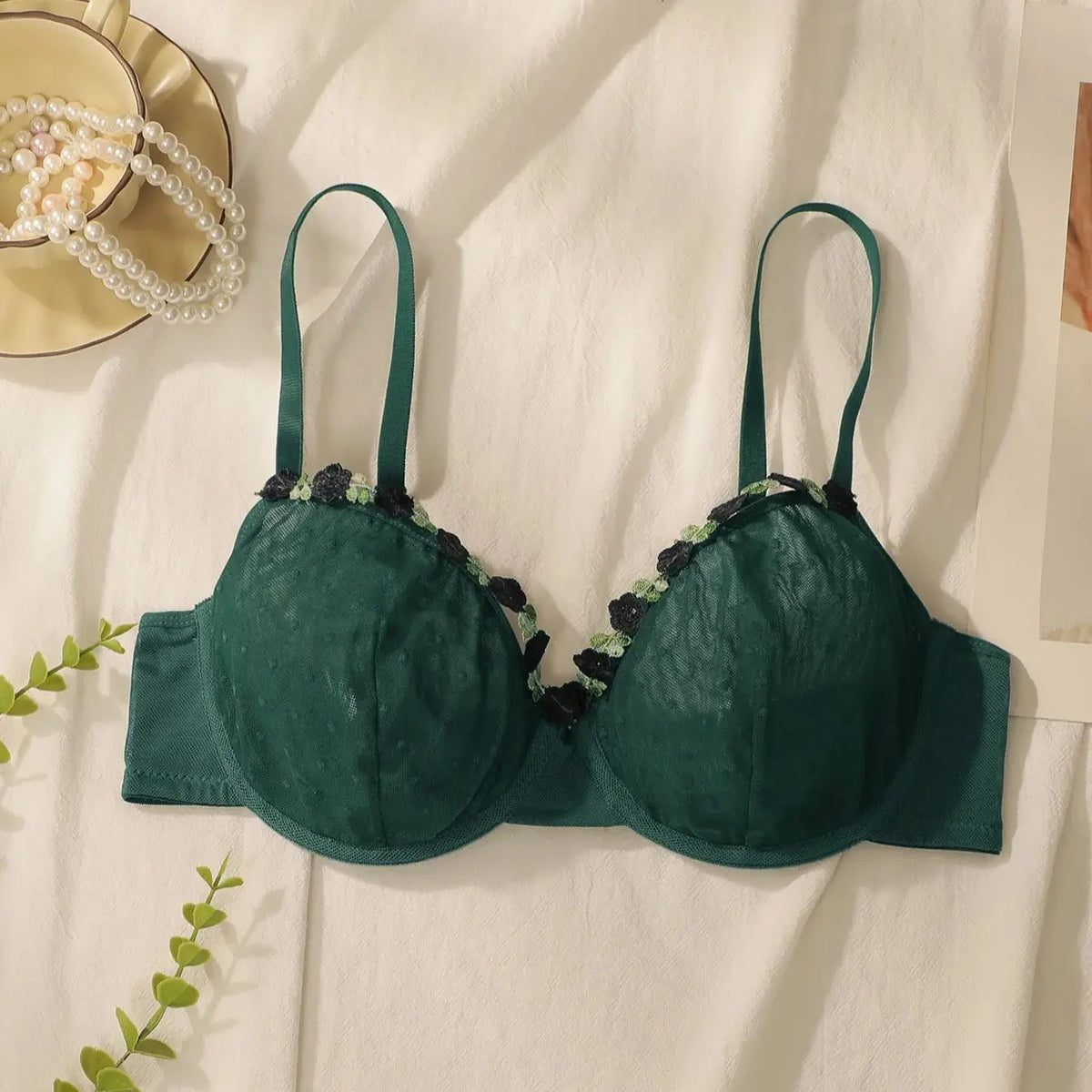 Sexy Green Lace Underwire Unpadded Bra