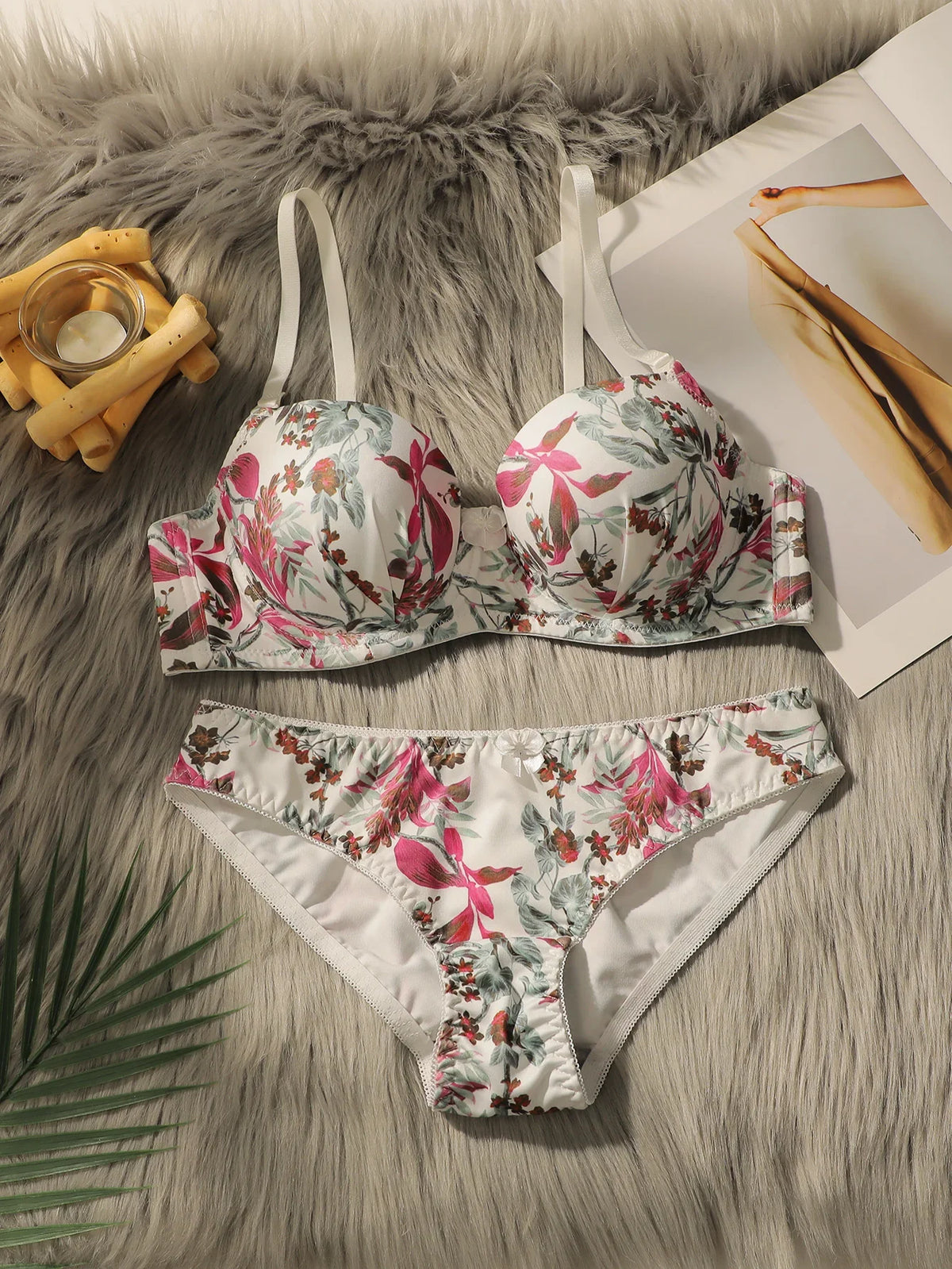 Women's floral print pattern lingerie