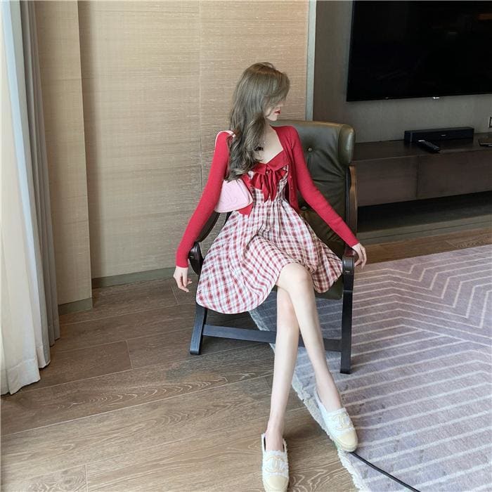Elegant Sweet Red Cardigan Coat Paired with Bowknot Plaid Dress