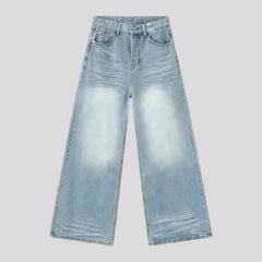 Fashionable men's jeans