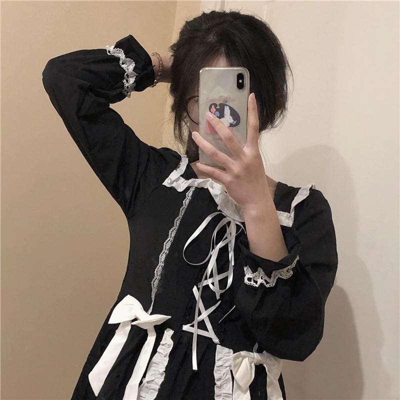 Gothic Cute Girl Bow Tie Dress