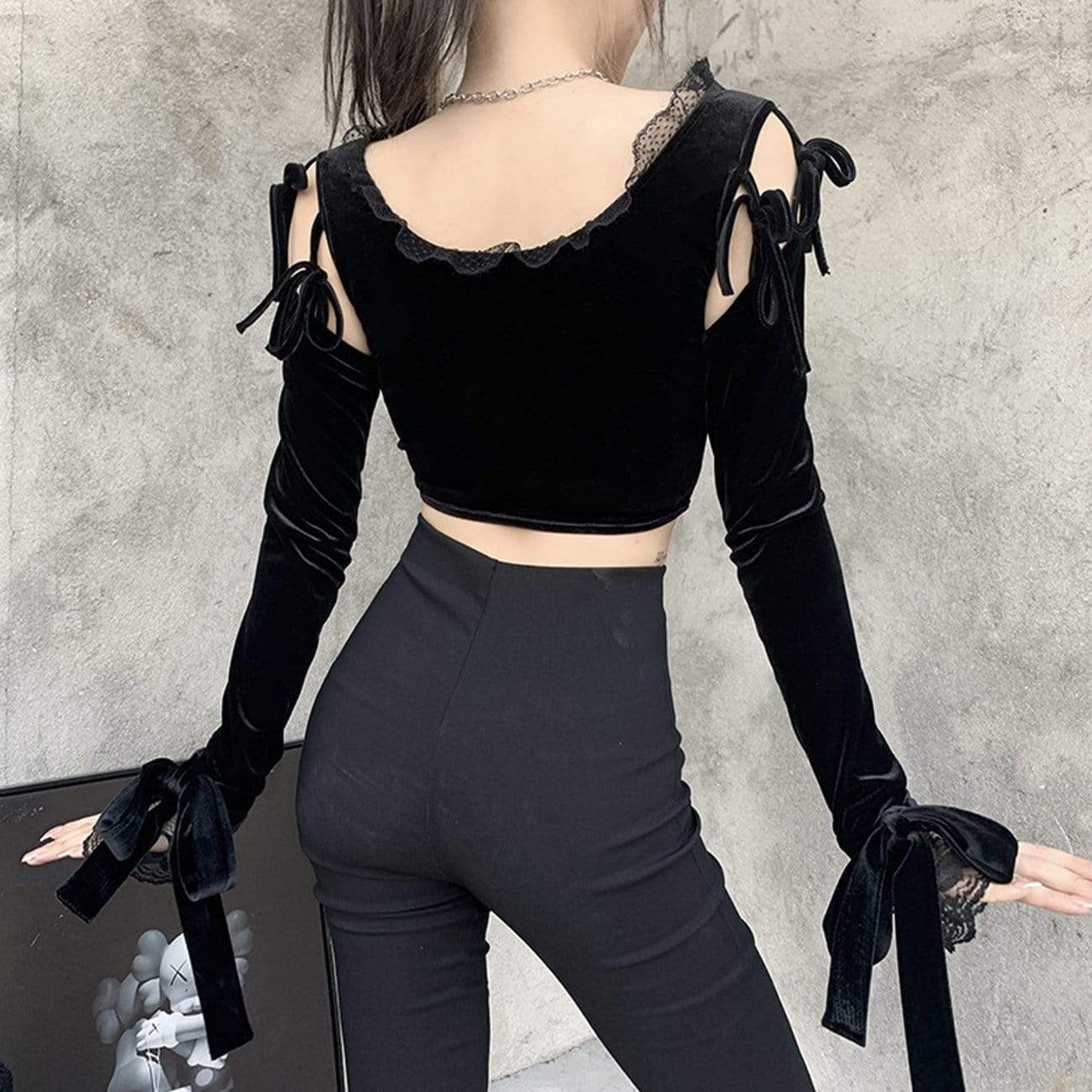 Dark Design Lace Vest Flared Sleeve Long Sleeve Tee