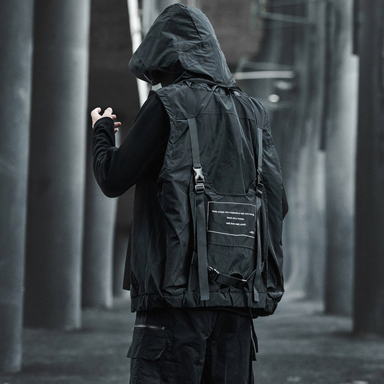 Dark Combat Multi Pockets Hooded Vest Jacket