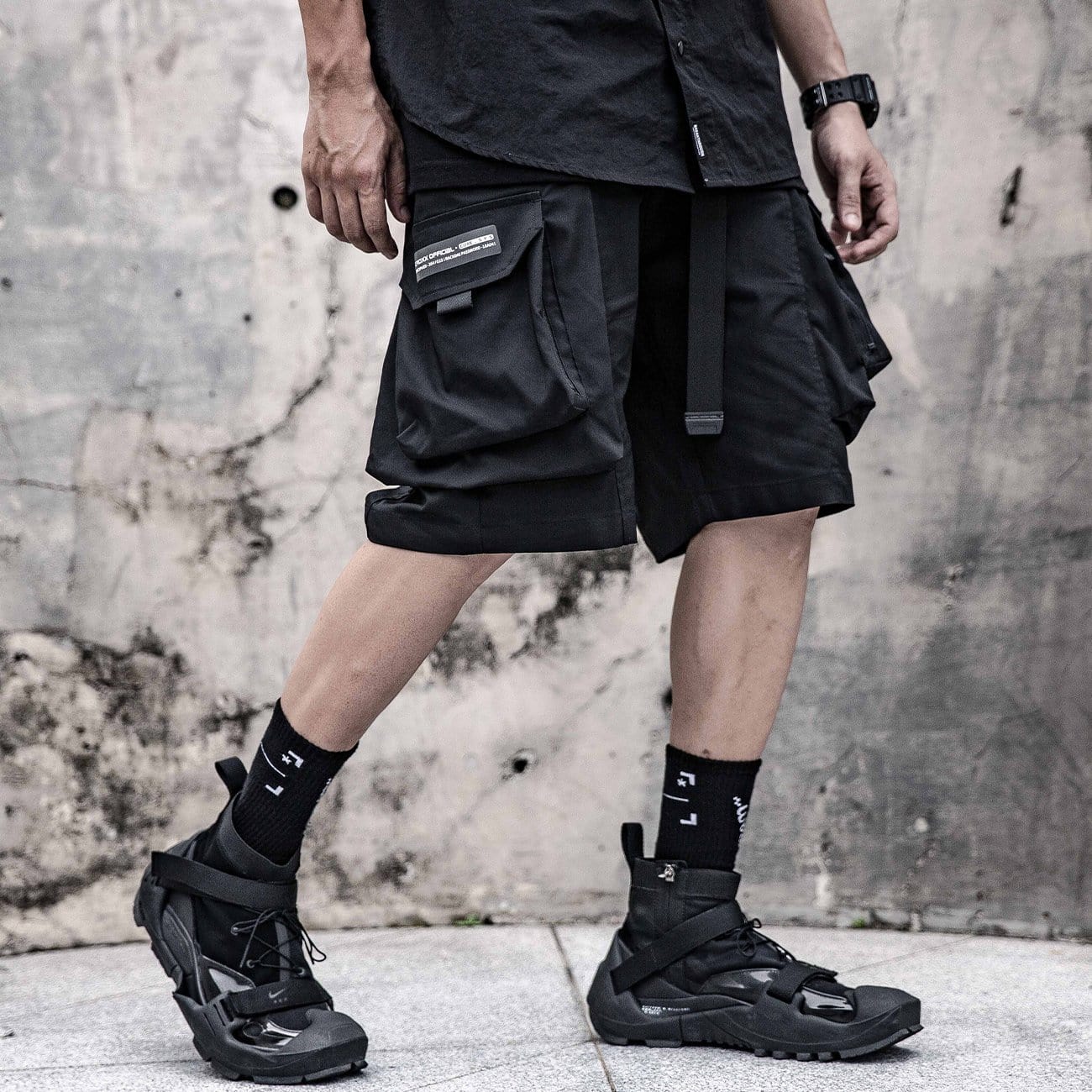 Dark Functional Big Pockets Nylon Shorts