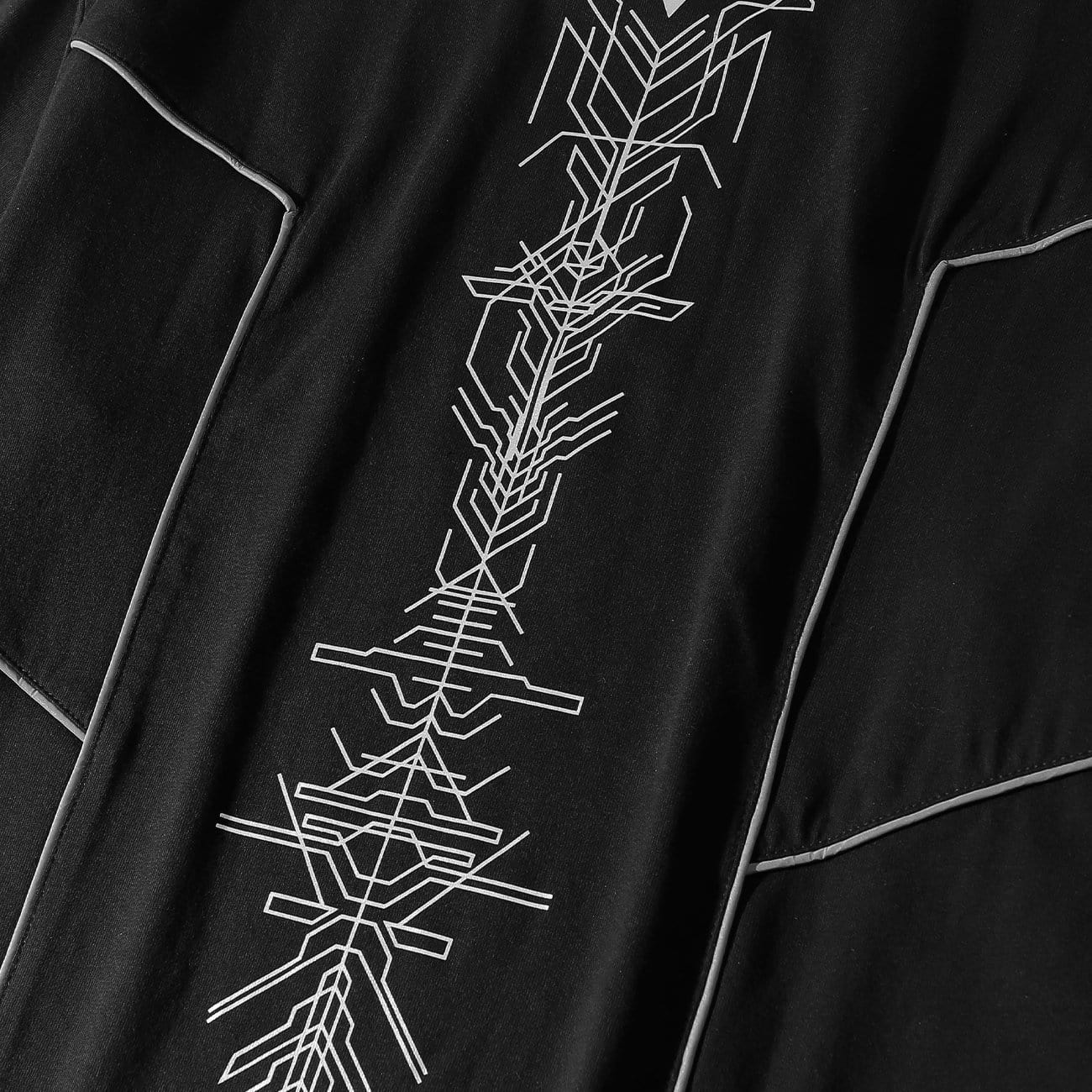 Functional Reflective Strip Print Cotton Tee