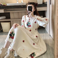 Kawaii Peter Pan Collar Flowers Embroidery Fairy Knitted Dress