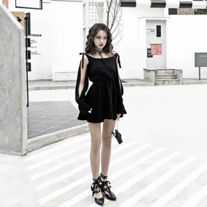 Lace Hollow Sleeve Black Dress EE0896