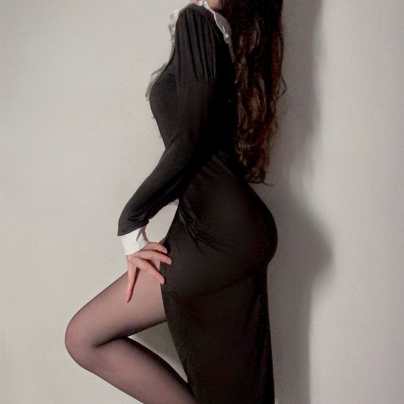 Simple Open Leg Alich Nun Dress